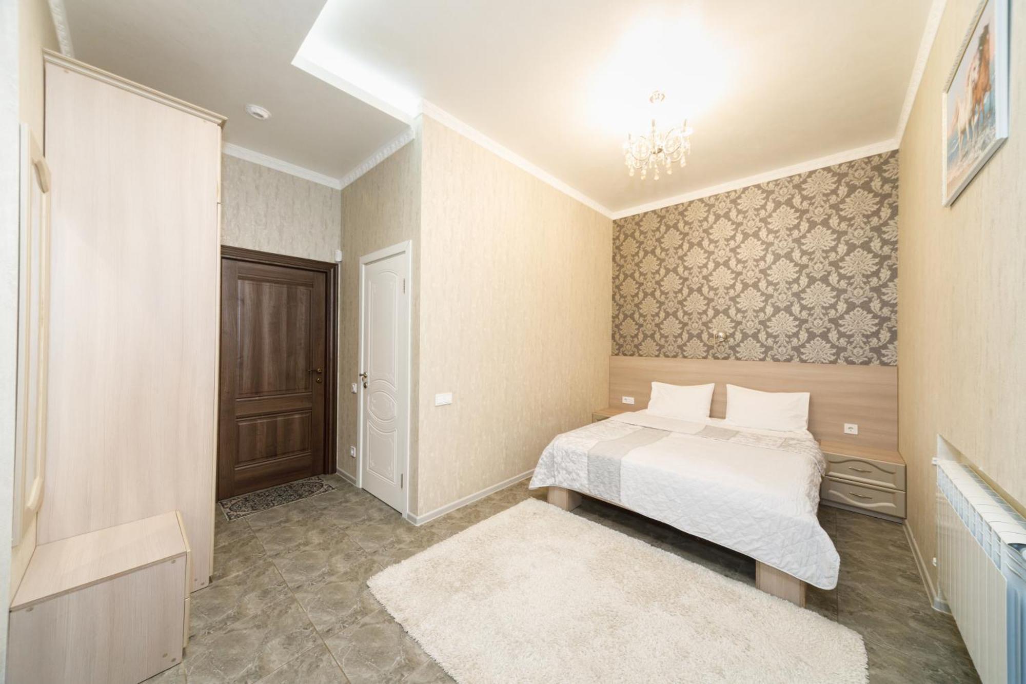 L.O.Y Family Hotel Dnjepropetovsk Buitenkant foto
